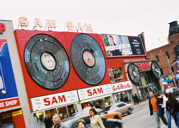 Famous Canadian companies that went out of business | lovemoney.com