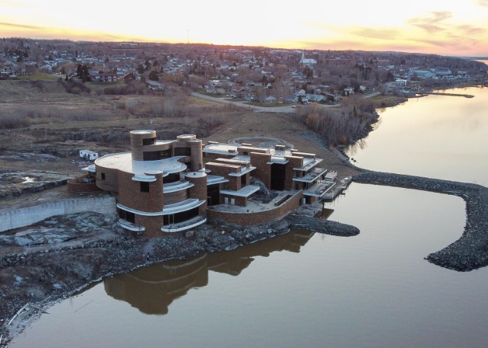 Inside Canada's FASCINATING abandoned homes 