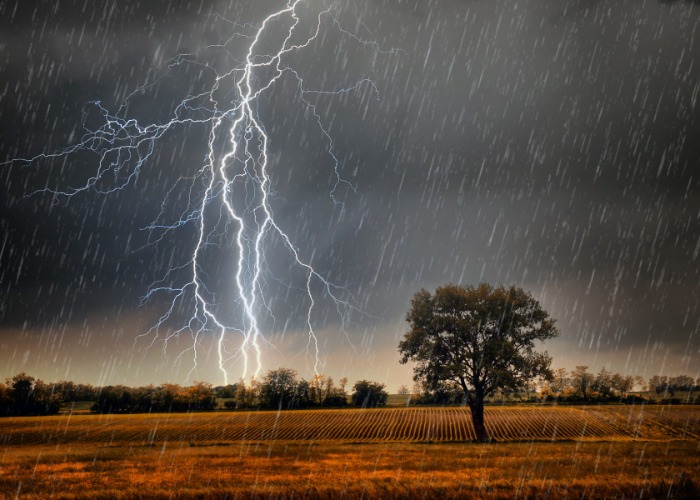 33 Weird Weather Facts That Will Blow Your Mind