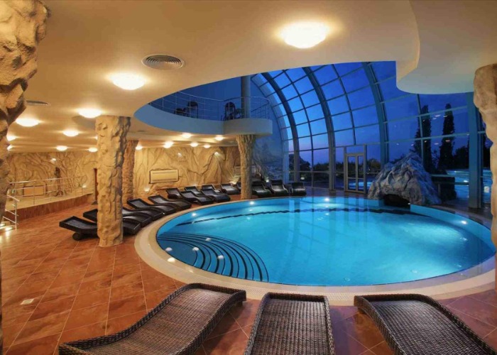10 luxury fortress homes built to survive the end of the world in style