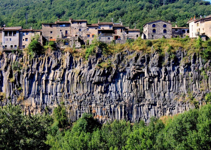 These 35 precarious places around the world seem to defy gravity