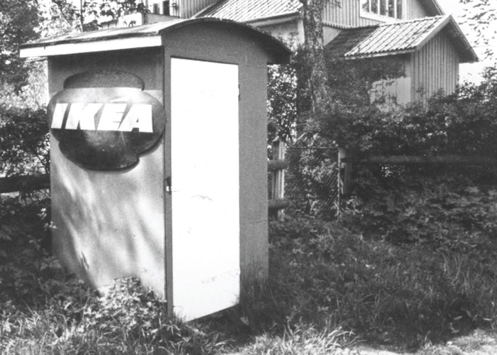 Incredible photos capturing the humble beginnings of famous US brands