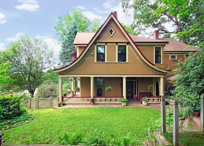 Gingerbread houses for sale that are good enough to eat