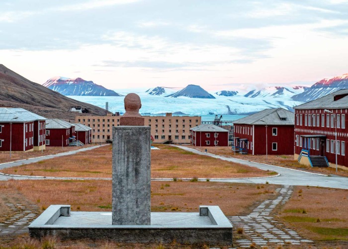 Discover the fate of this Soviet ghost town