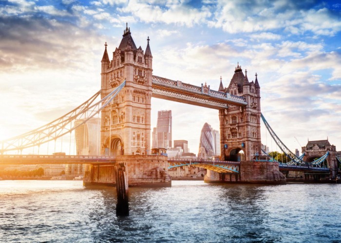 How 25 world-famous landmarks almost turned out
