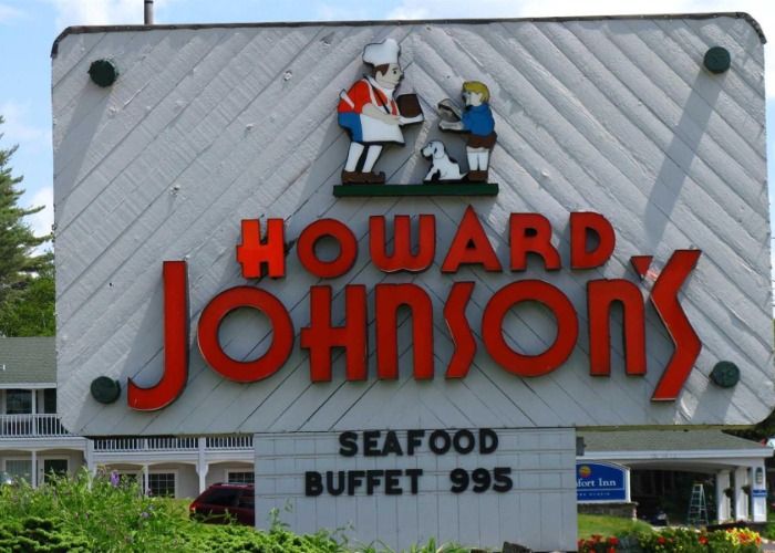 Famous fast food logos that vanished over the years