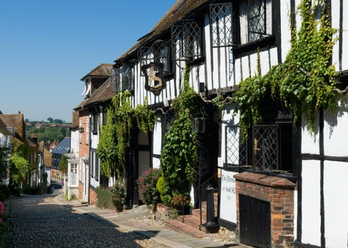 Could You Last The Night In These Notorious Haunted Hotels?