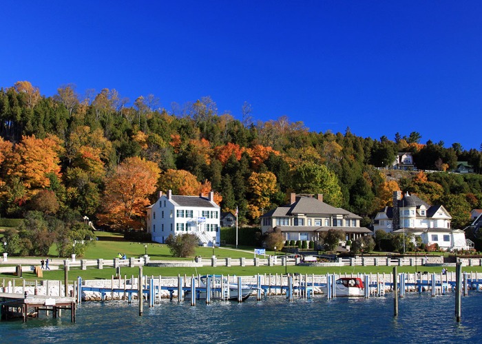 where to visit lake michigan