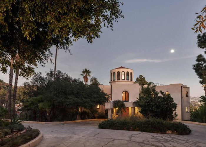 8 gorgeous Art Deco mansions, including a celebrity's