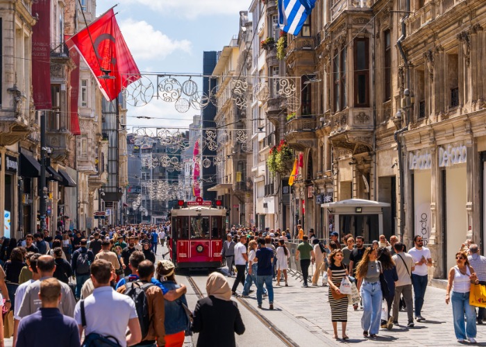 10 countries that are getting richer the fastest