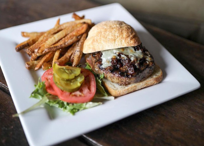 17 famous restaurants that nearly closed forever