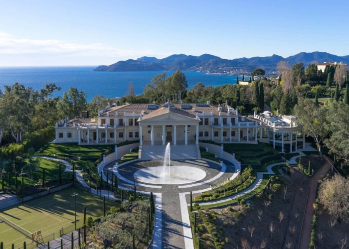 See inside 9 of the world's most expensive homes