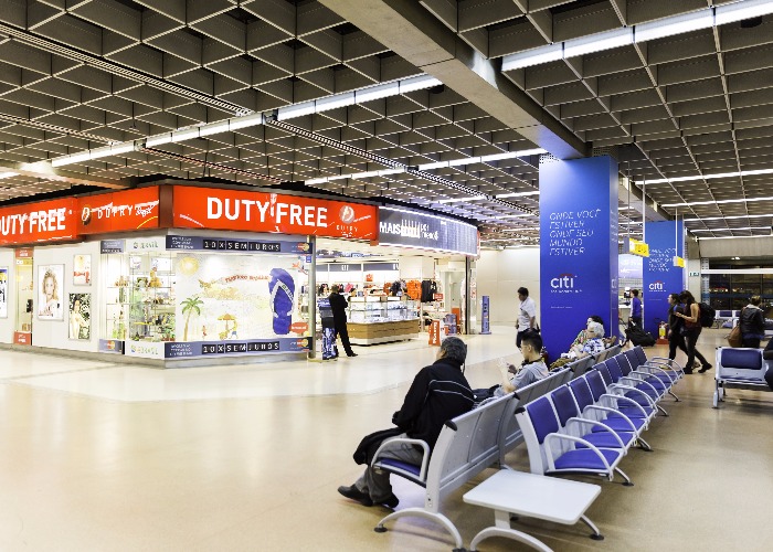 Airport shops in VAT reclaim scandal