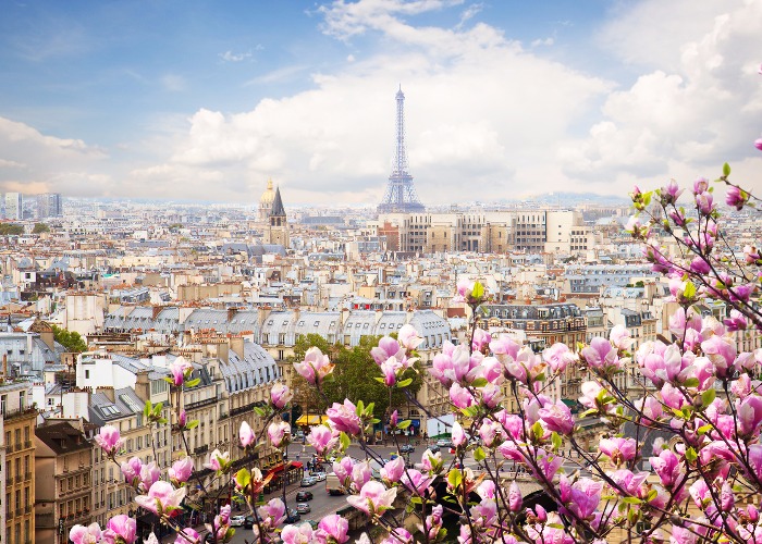 Explore Paris Places To Visit What To Do And Where To Stay Loveexploring Com