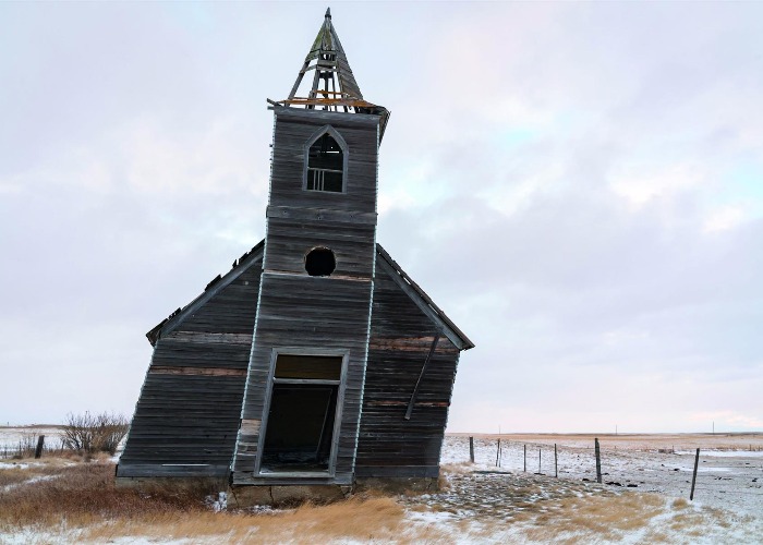 Haunting Photos Of The World's Most Incredible Abandoned Sacred Spots