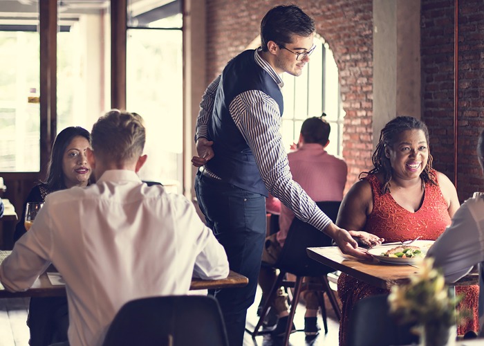 The restaurant was busy. Посетители ресторана фон. Подбор ресторана.