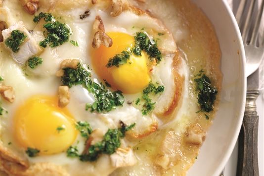 Baked eggs with goat's cheese on ciabatta recipe