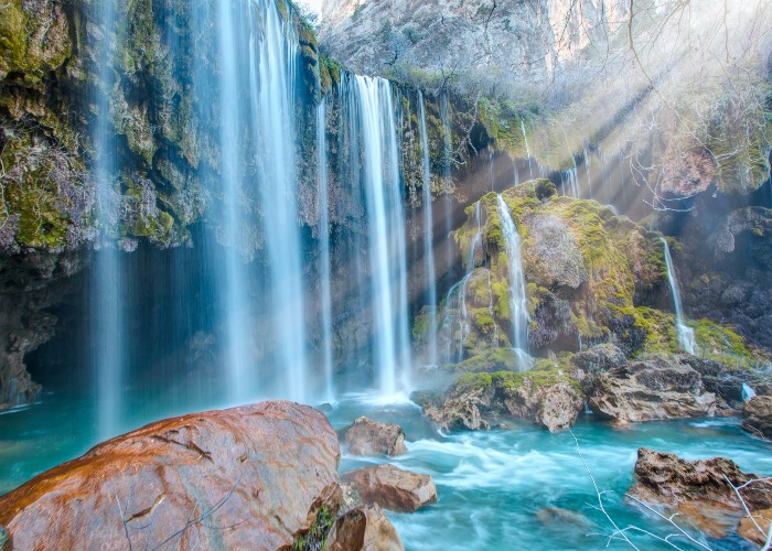 These are the world's most beautiful waterfalls | loveexploring.com