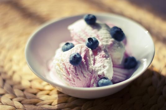Healthy blueberry ripple ice cream recipe 