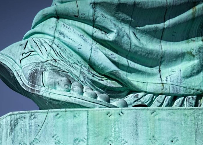 America's Most Famous Landmarks Up Close: Can You Guess Them All? 