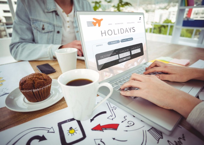 holiday booking online