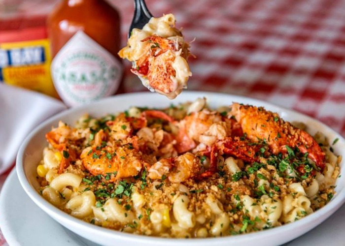 The Most MAGNIFICENT Mac 'N' Cheese Dishes In America You Need To Try