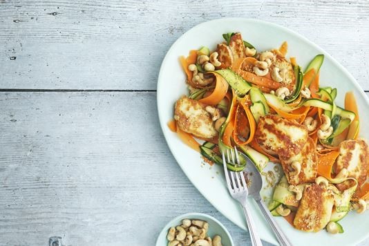 Carrot, courgette and halloumi salad with ginger and sesame recipe 