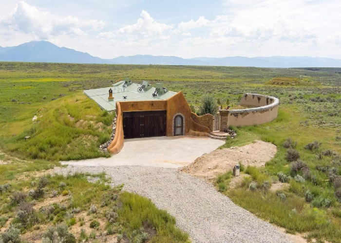 Earthships: The Self-Sufficient Homes Busting Energy Bills