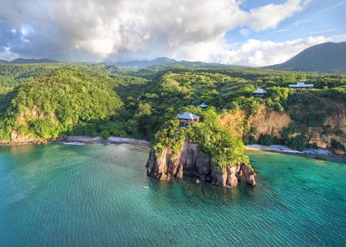 25 Astonishing Clifftop Hotels In America, Beyond