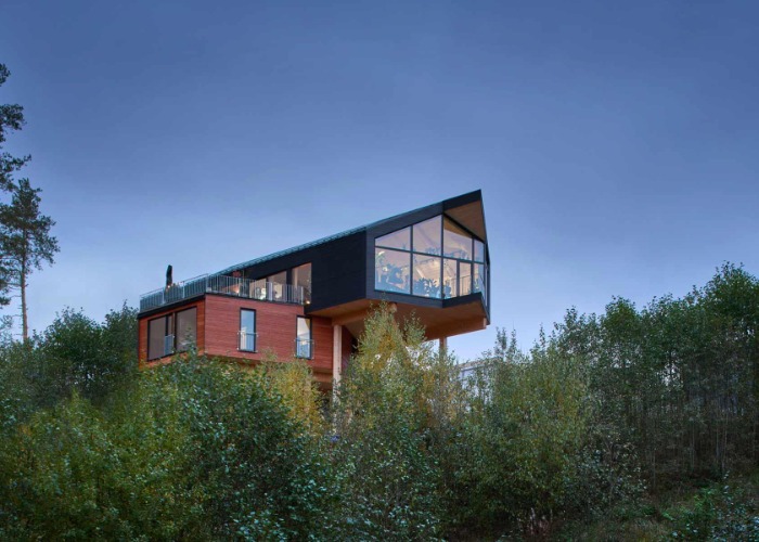 Step Inside 12 INCREDIBLE Treetop Homes In America, Beyond