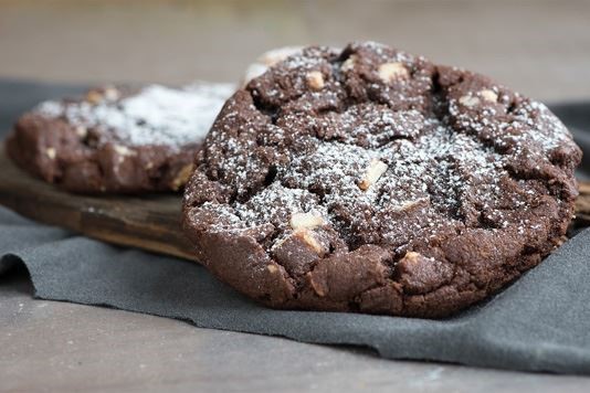 Carly Tierney's dark chocolate peanut butter 'brookies' recipe