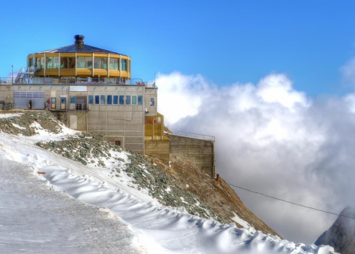 The world's most sky-scraping restaurants, ranked