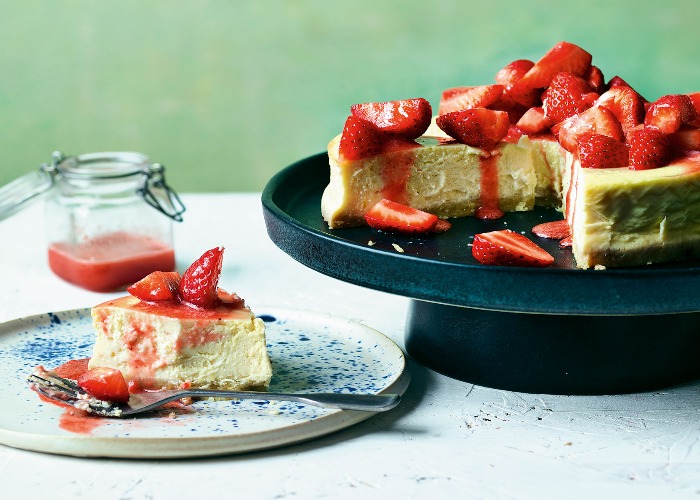 Joe Wicks' baked ricotta and strawberry cheesecake recipe