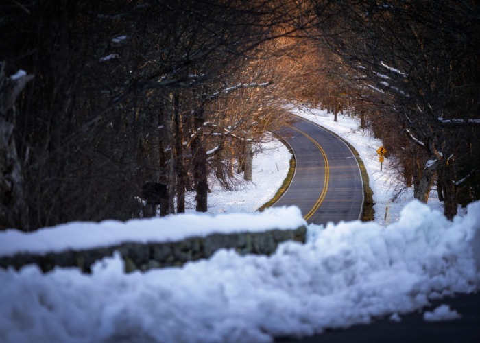 30 Ultimate Winter Road Trips Across America That Are Unforgettable