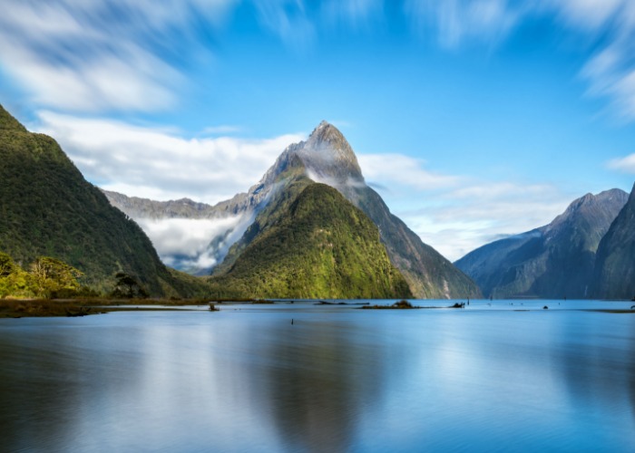 New Zealand bans foreigners from buying homes: should the UK follow suit?