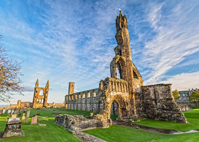 Golf & beyond: things to do in St Andrews, Scotland