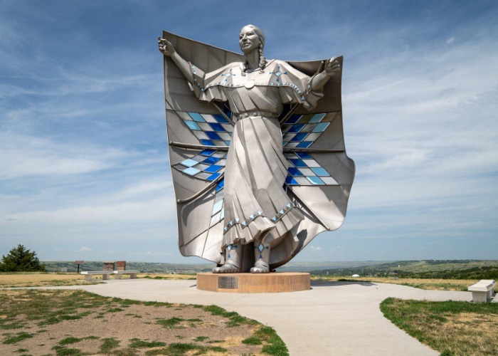 The world's most incredible statues, sculptures