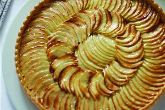 Apple and cinnamon tart recipe