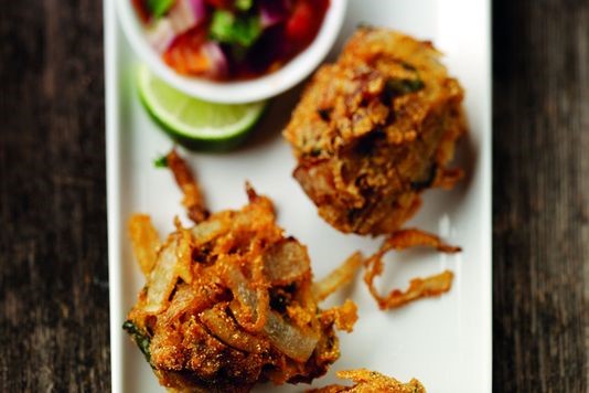 Onion bhajis with roasted tomato chutney recipe