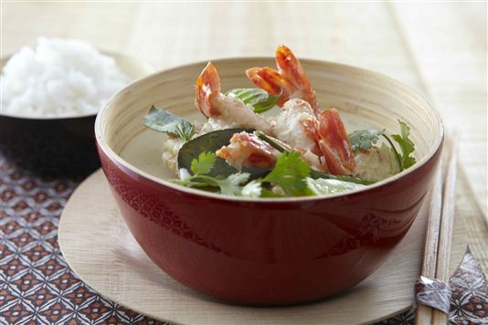 Thai green curry with king prawns recipe