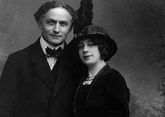 12 famous wills with some very unusual requests