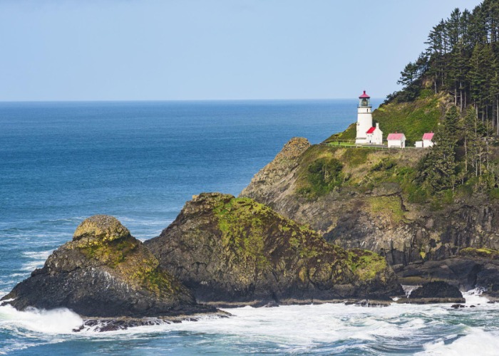 35 Gorgeous US Lighthouses You Have to Visit