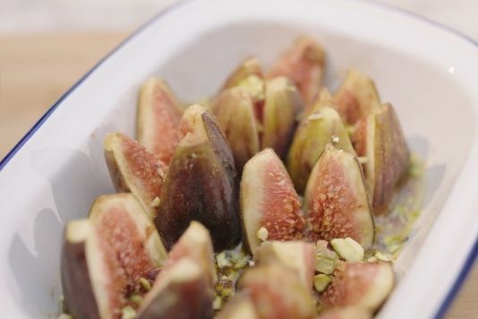Edd Kimber's baked figs with honey and cinnamon recipe