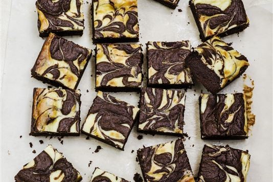 Fudgy cheesecake brownies recipe