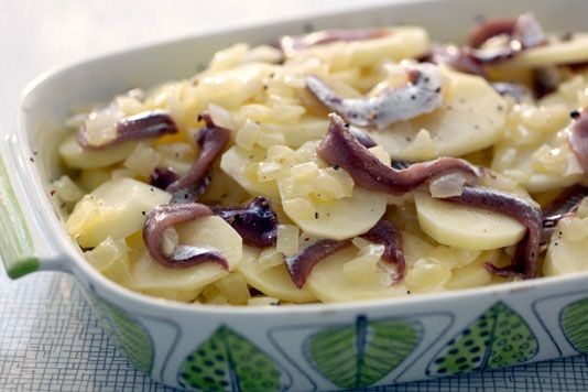Jansson's temptation - Swedish anchovy and potato gratin recipe