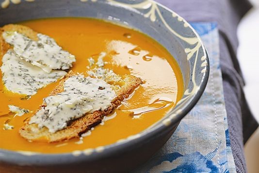 Roast pumpkin soup with blue cheese recipe