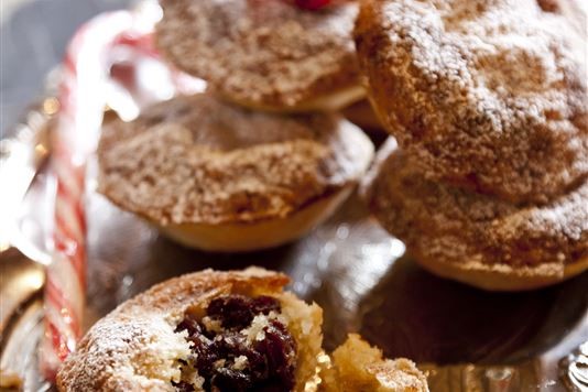 How famous mince pies will make thousands for charity 