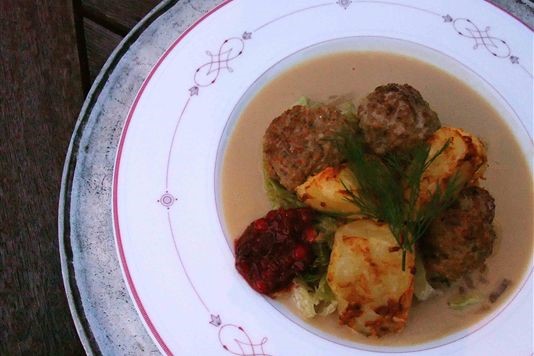 Norwegian meatballs and gravy recipe