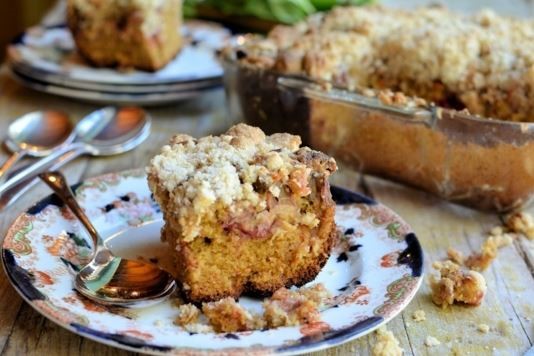 Rhubarb crumble tray-bake cake recipe