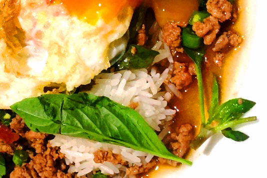 Thai stir-fried duck with holy basil rice and fried egg (Pad Krapow Ped Lard Kow) recipe 
